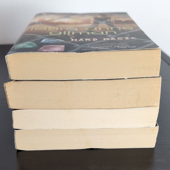 Paranormal Scene Investigations Series 1-4 Hard Magic by Laura Anne Gilman books - Picture 5 of 15